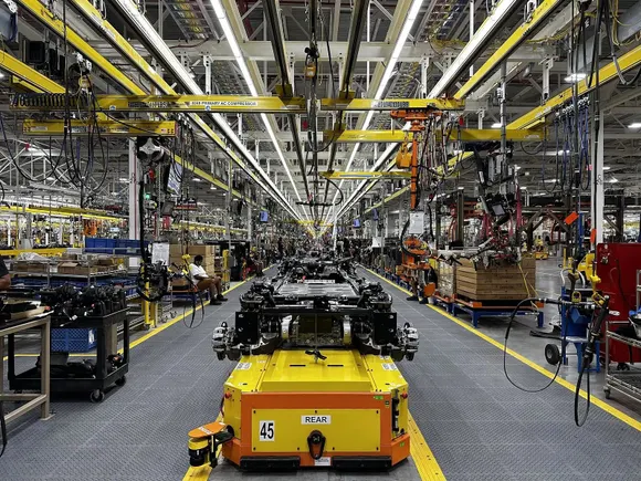UAW New Contracts Win Major Victory for Future EV Battery Plants